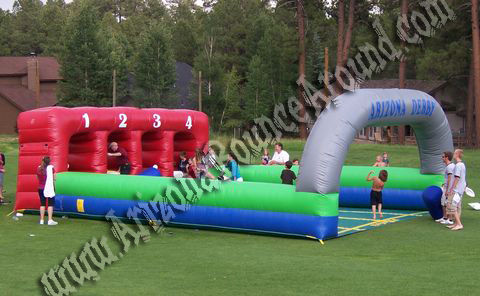 4-Lane Arizona Derby with 4 Inflatable Horses